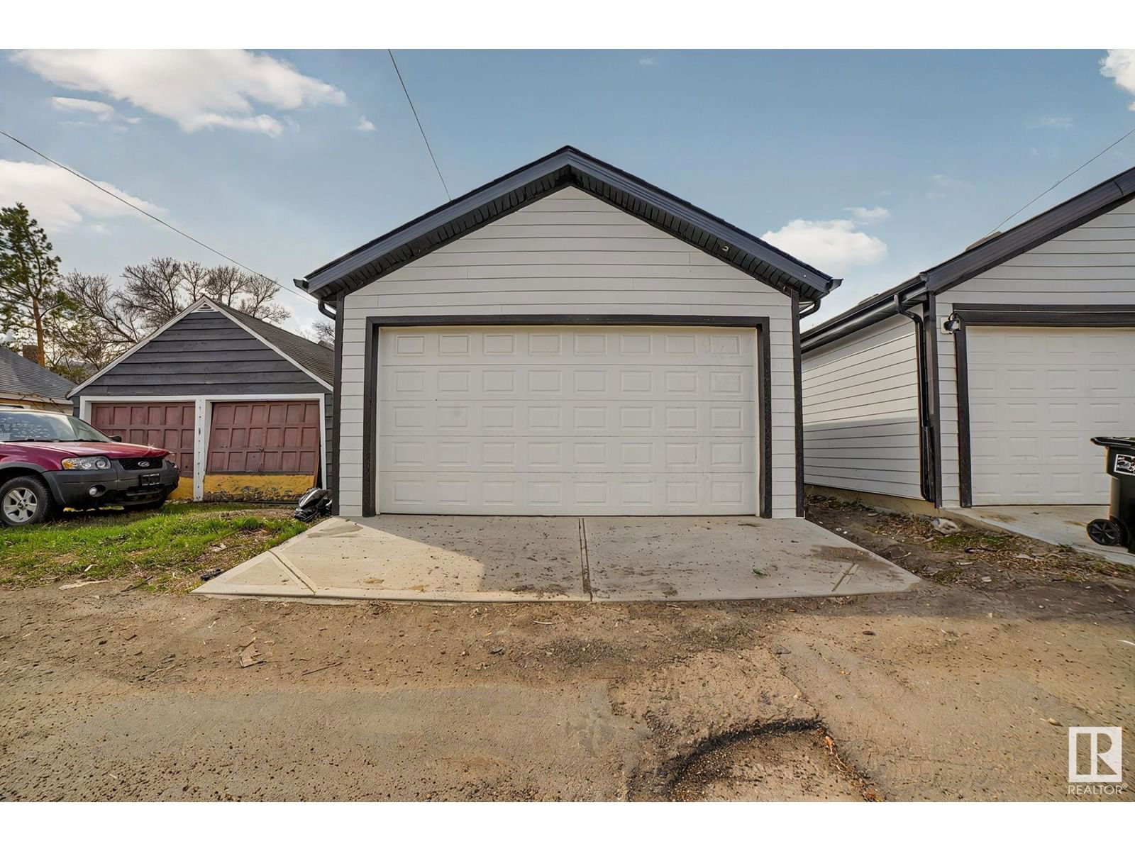 11017 125 ST Image 60
