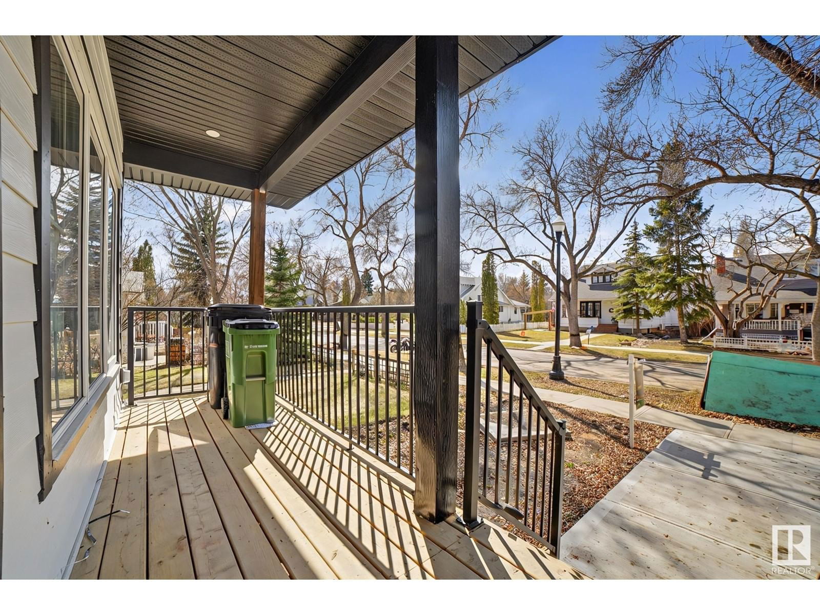 11017 125 ST Image 8