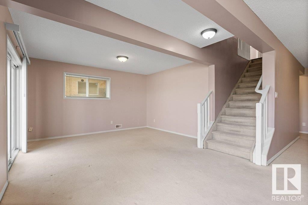 #6 - 920 119 ST Image 60