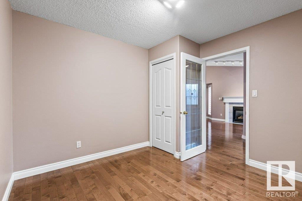 #6 - 920 119 ST Image 9