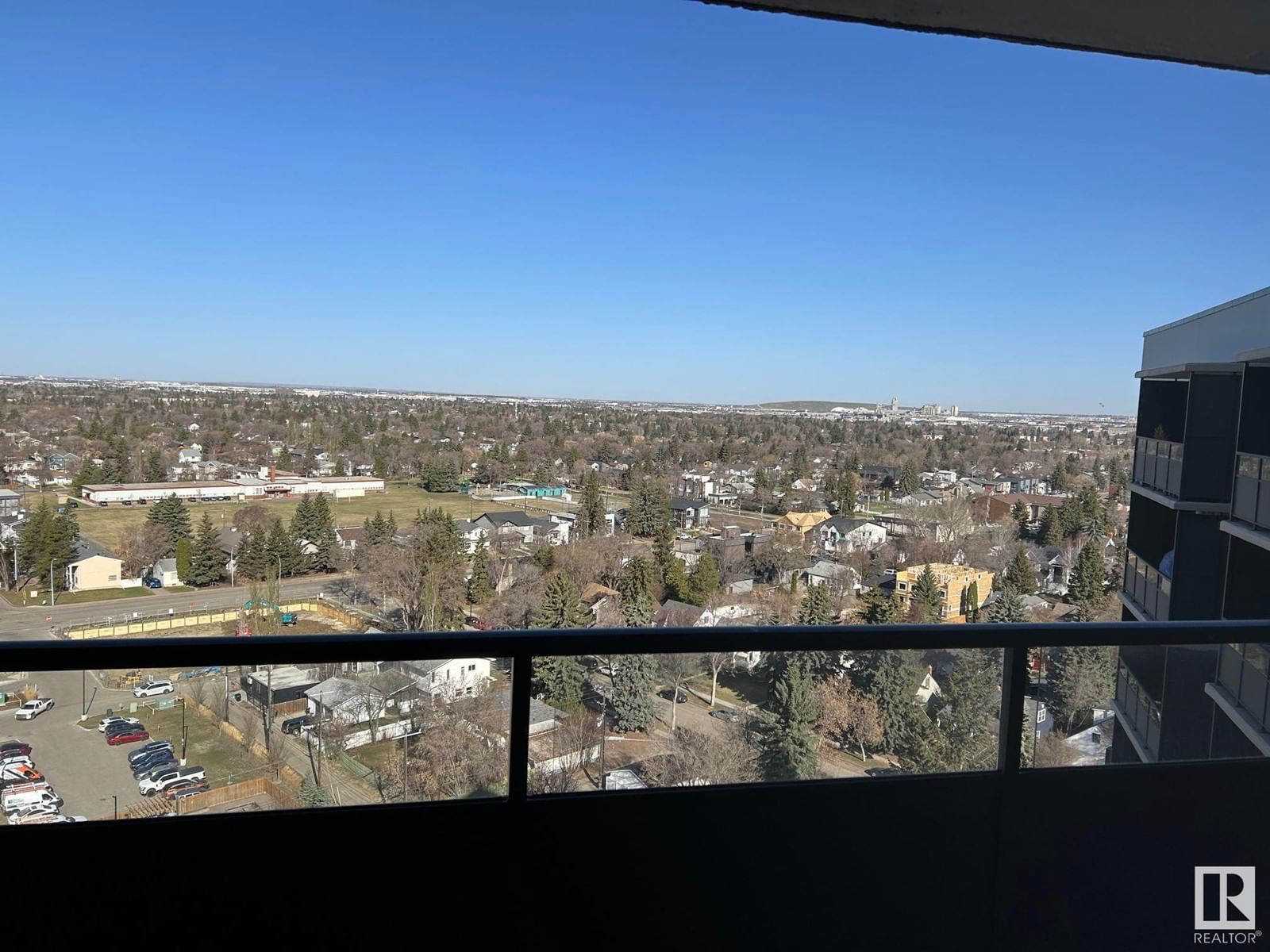 1718 STONY PLAIN RD Image 15