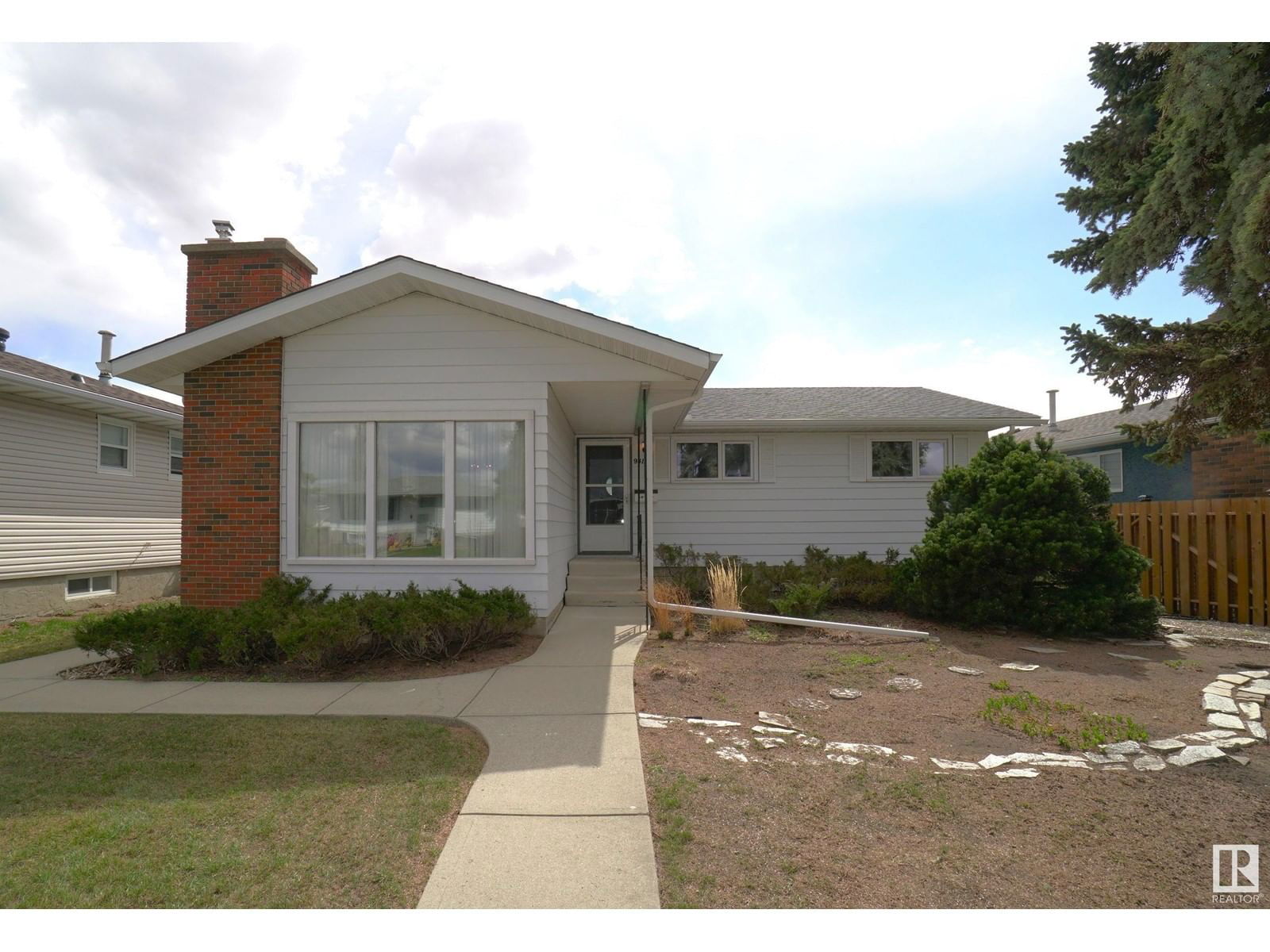 9411 139 Av Edmonton, Alberta
