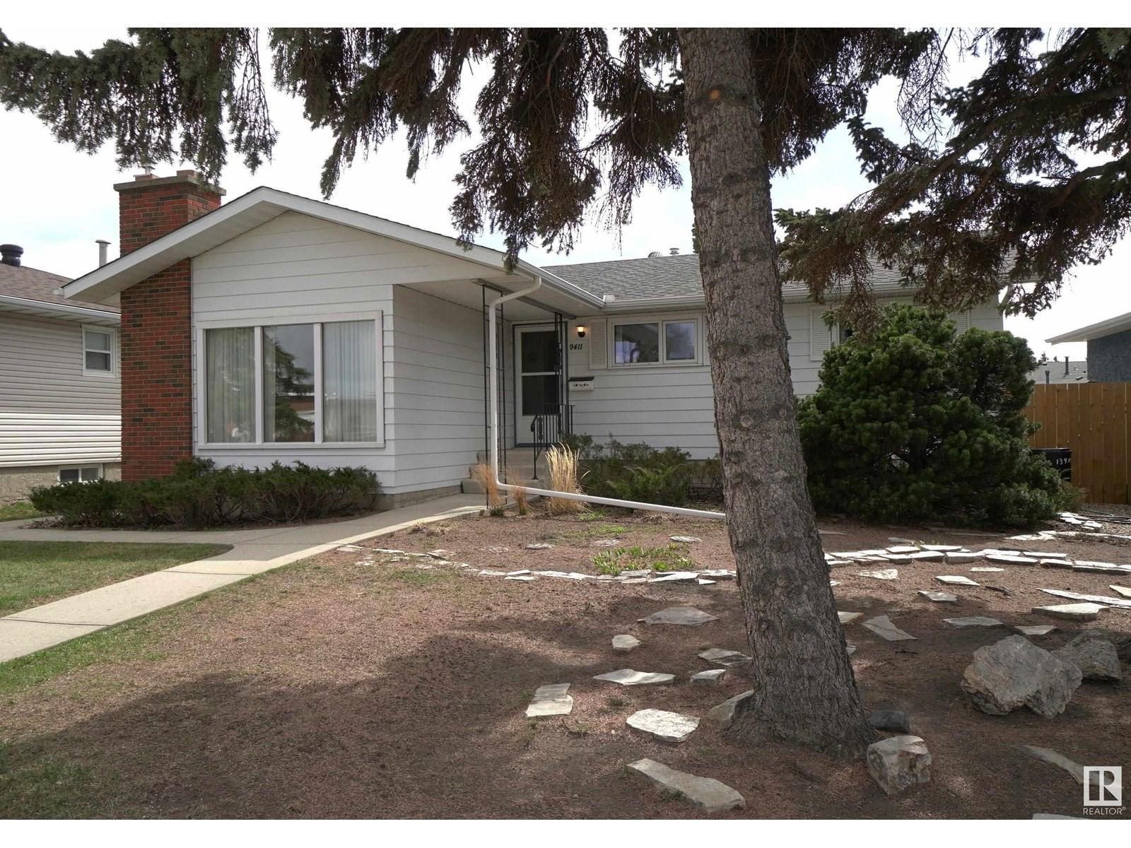 9411 139 Av Edmonton, Alberta
