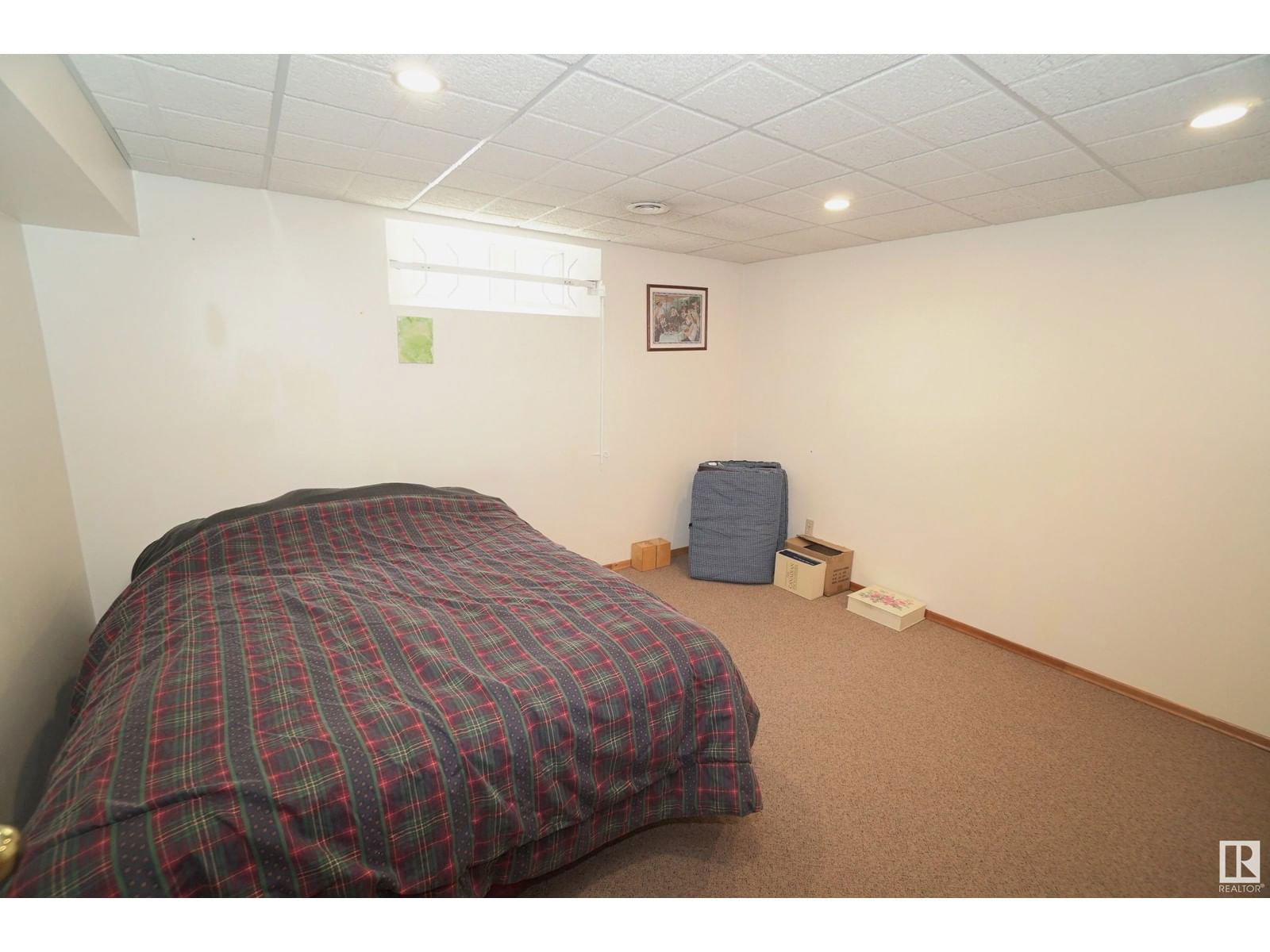 9411 139 Av Edmonton, Alberta