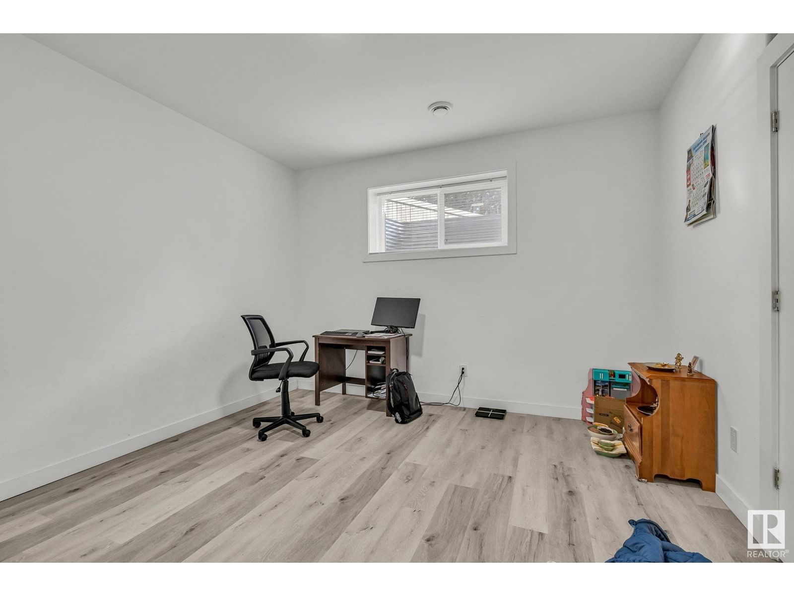 SW SW - 16207 34 AV Image 11