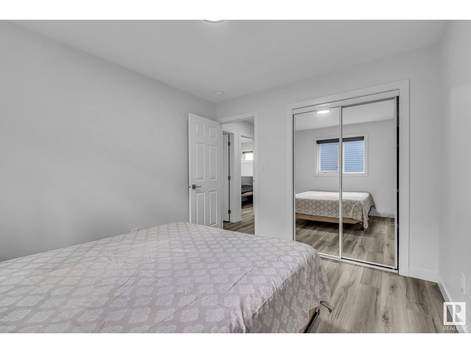 SW SW - 16207 34 AV Image 15