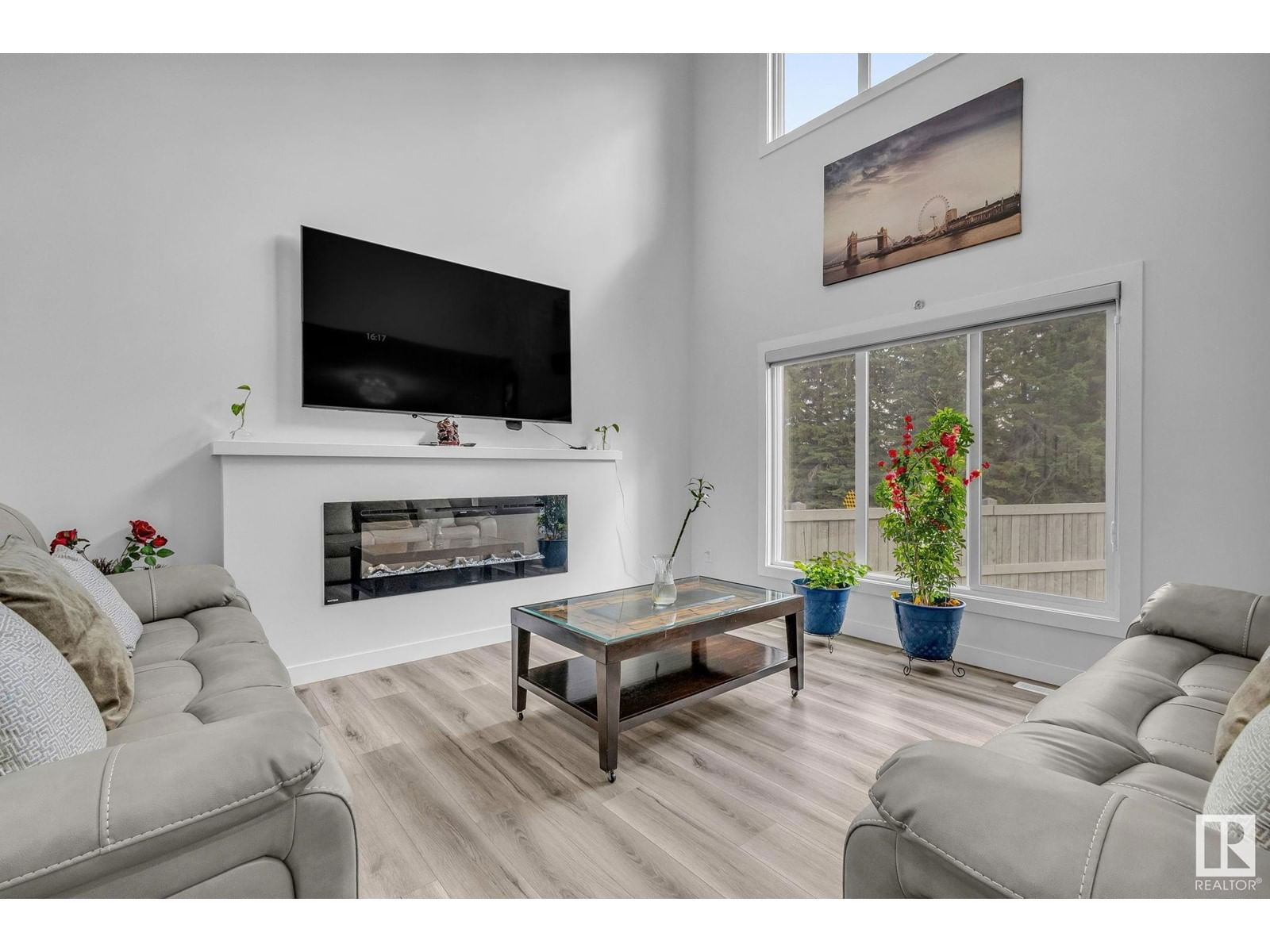 SW SW - 16207 34 AV Image 5