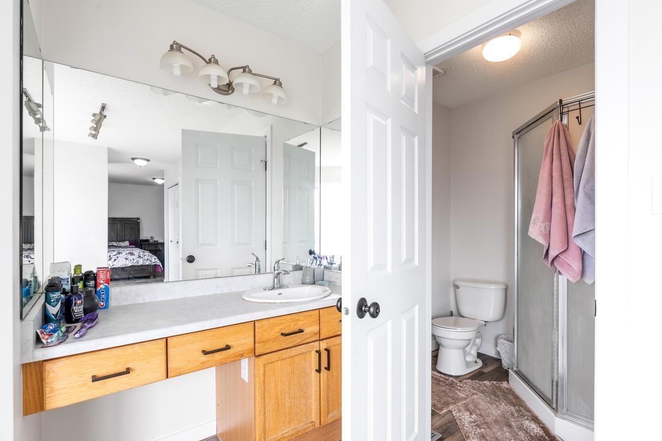 9109 164 Av Edmonton, Alberta
