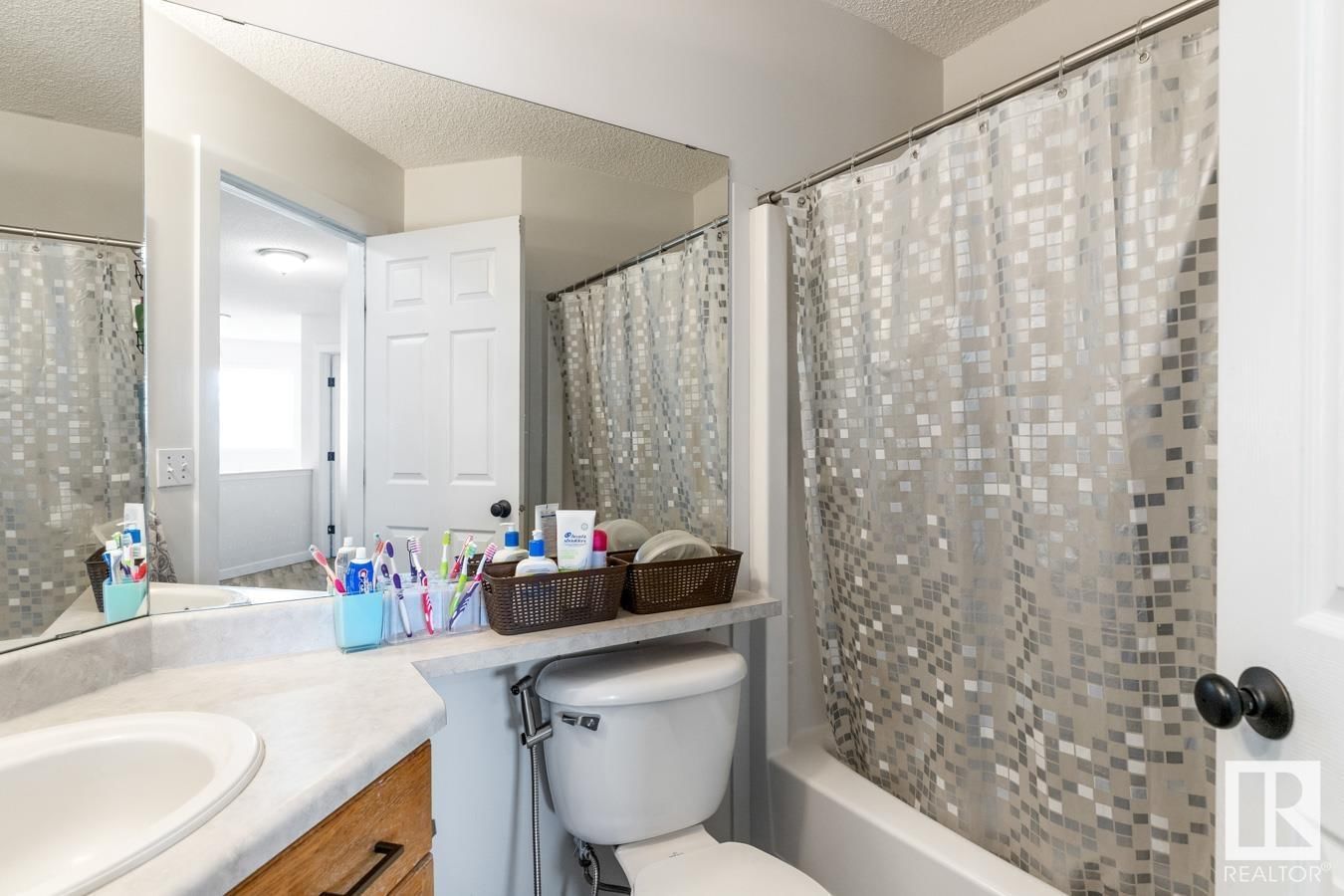 9109 164 Av Edmonton, Alberta
