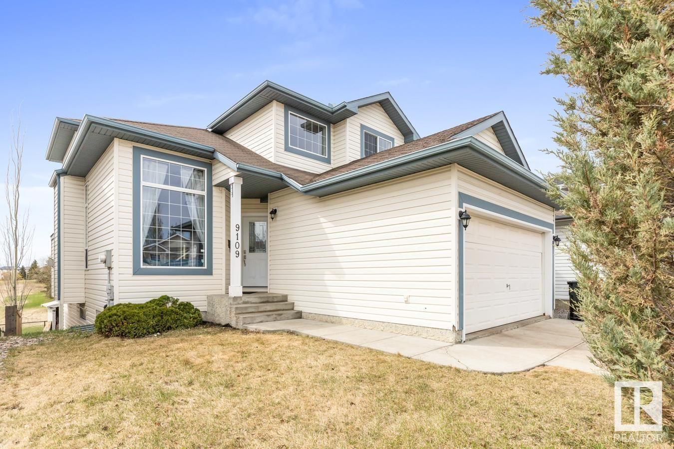 9109 164 Av Edmonton, Alberta
