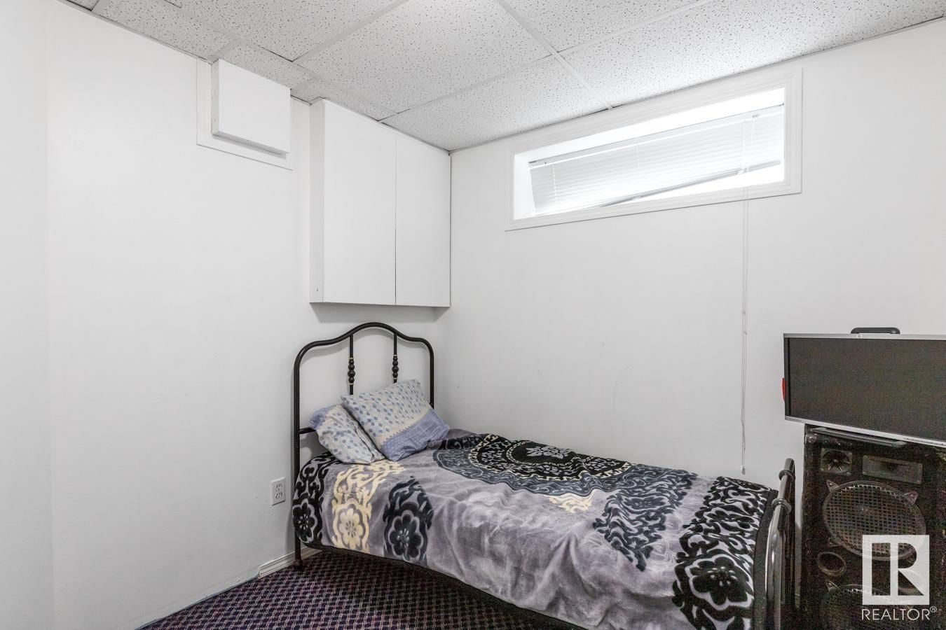9109 164 Av Edmonton, Alberta