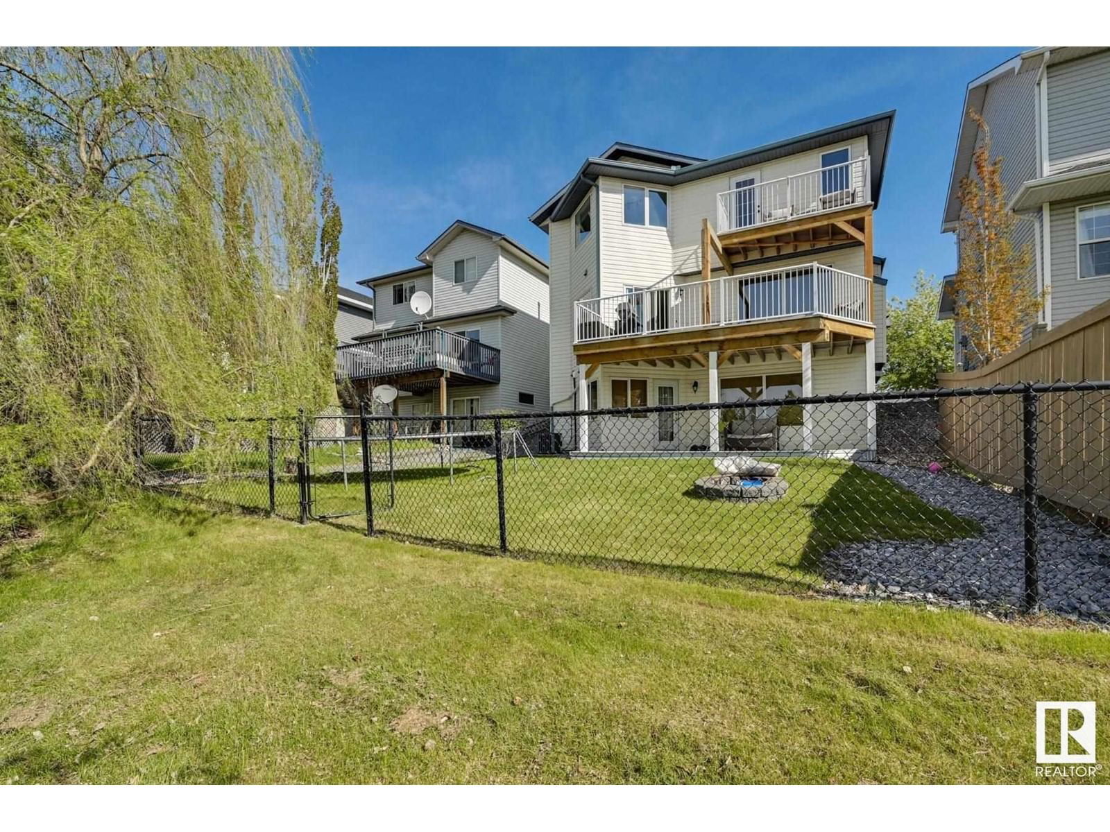 9109 164 Av Edmonton, Alberta