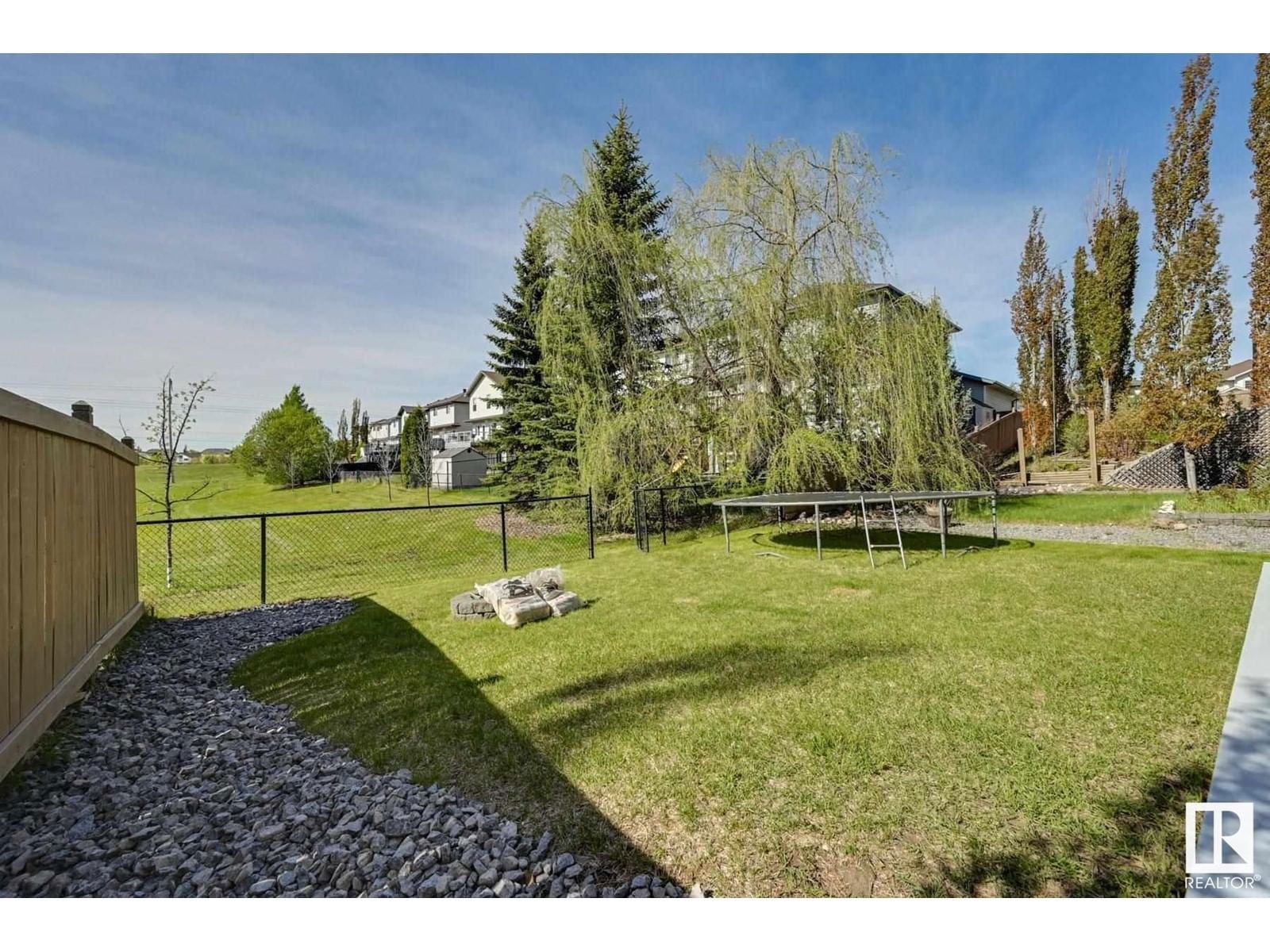 9109 164 Av Edmonton, Alberta