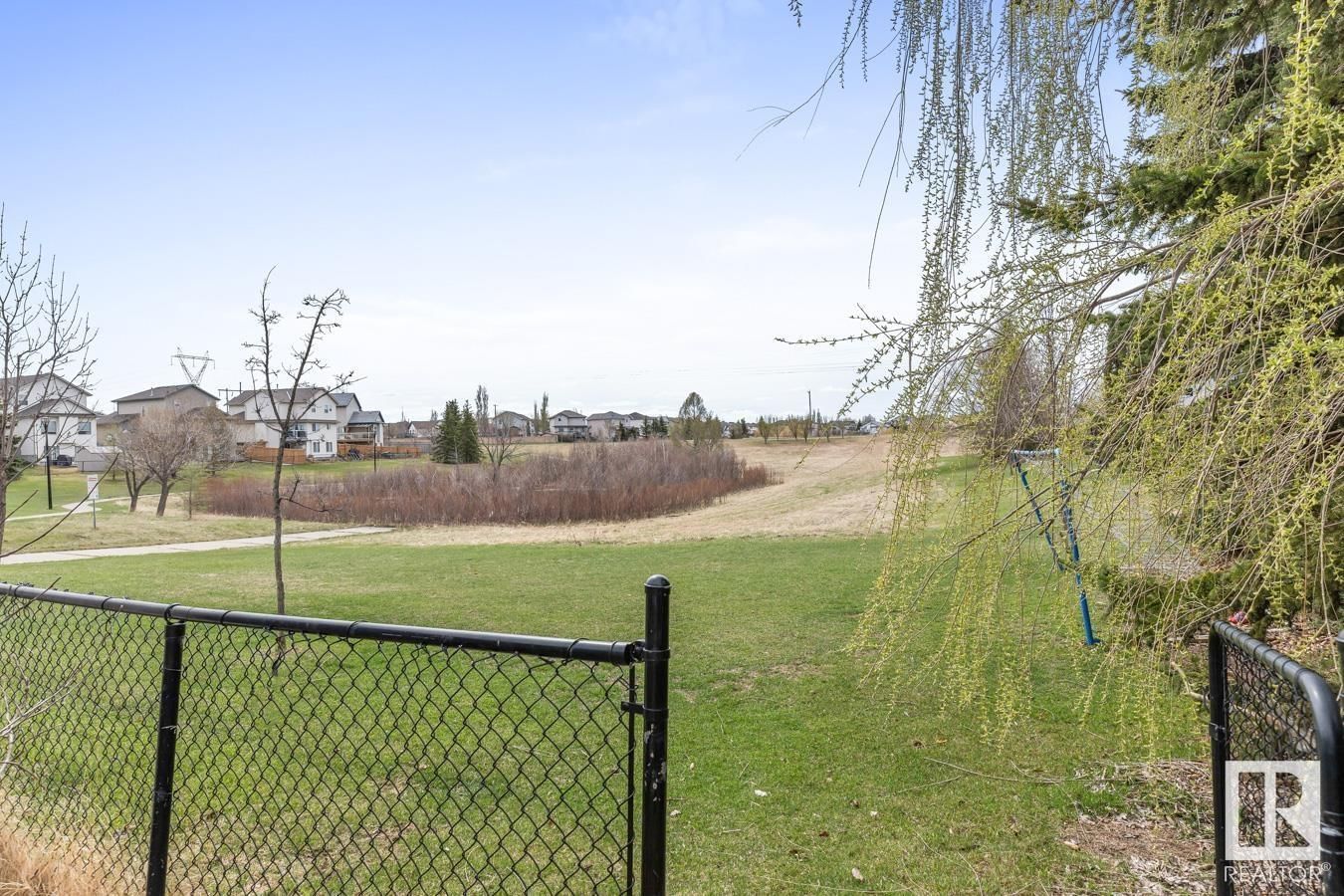 9109 164 Av Edmonton, Alberta