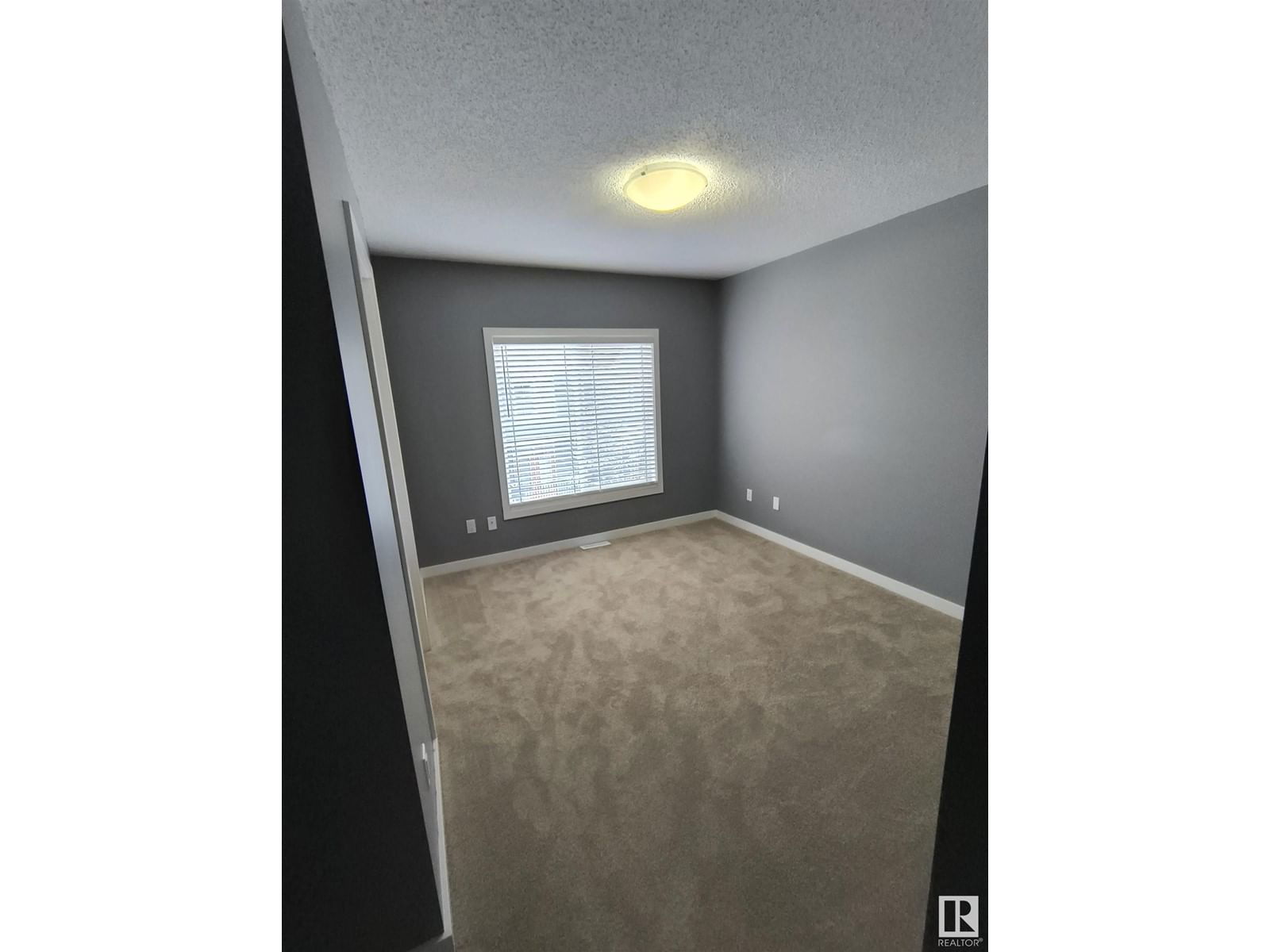 #23 - 655 WATT BV Image 14