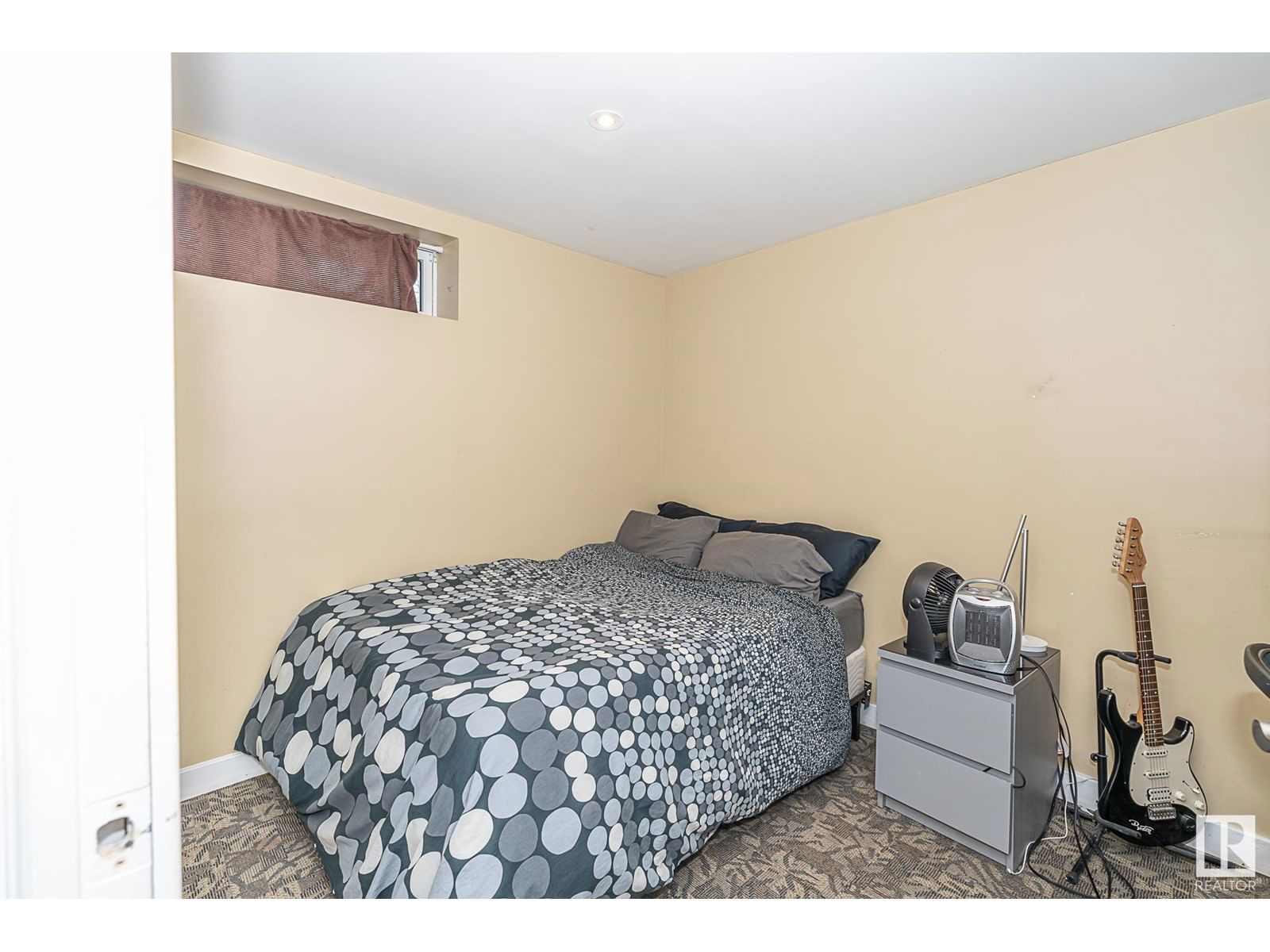 Nw - 16533 105a Av Edmonton, Alberta
