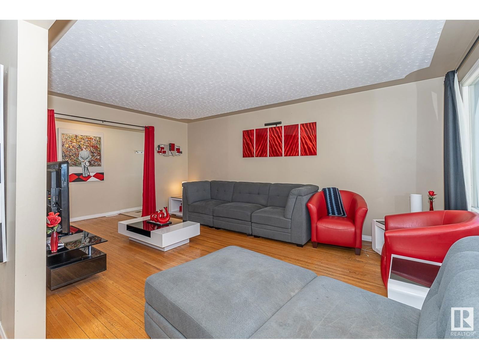 Nw - 16533 105a Av Edmonton, Alberta