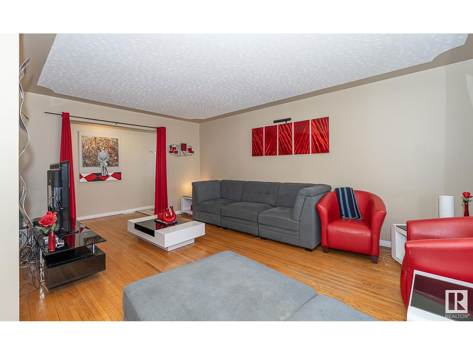 Nw - 16533 105a Av Edmonton, Alberta