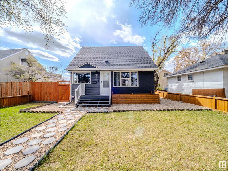 5911 119 Av Edmonton, Alberta