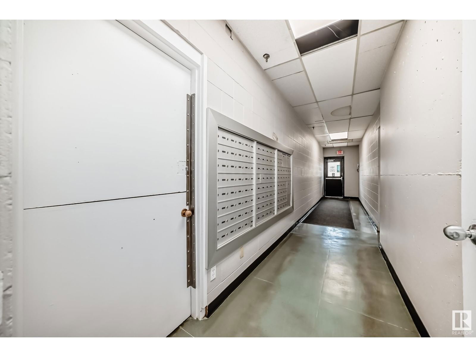 407 - 10145 109 ST Image 32
