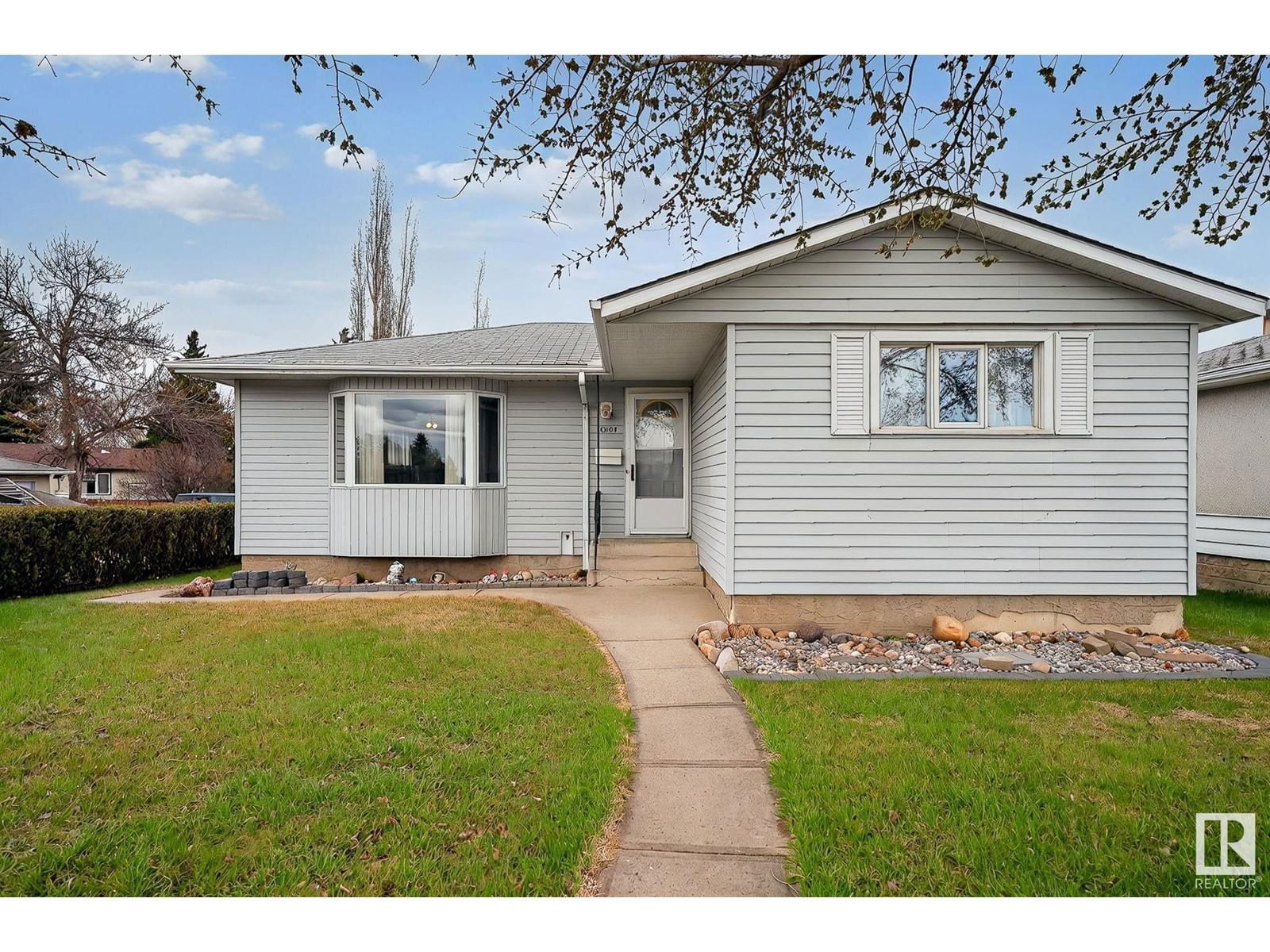 10507 134a Av Edmonton, Alberta