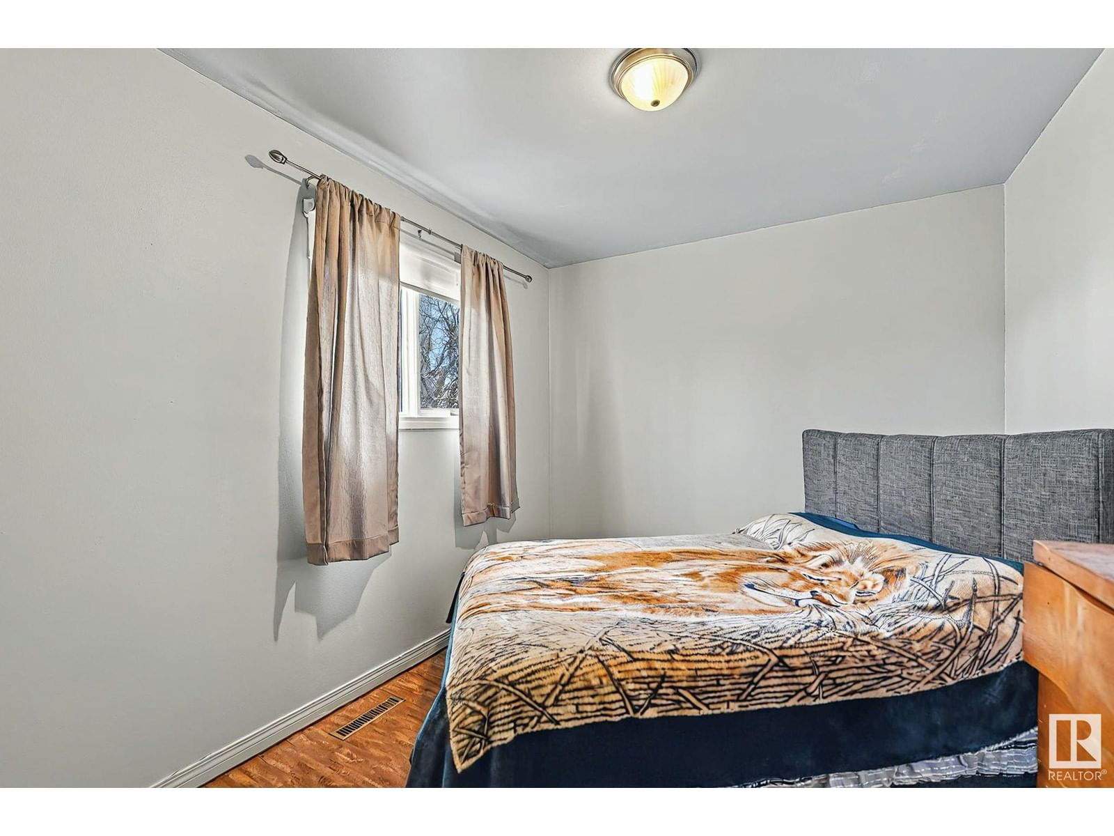 10507 134a Av Edmonton, Alberta