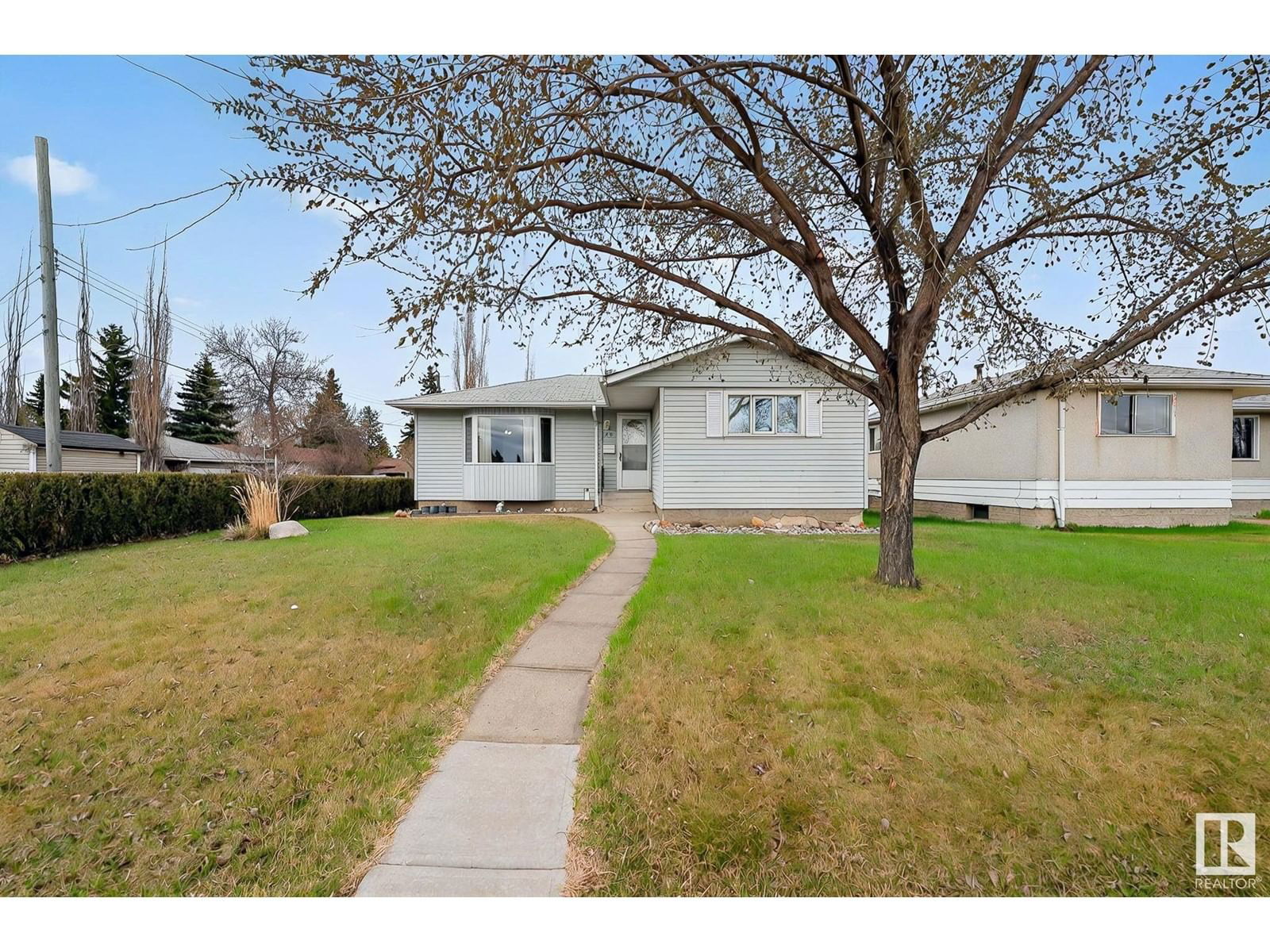 10507 134a Av Edmonton, Alberta