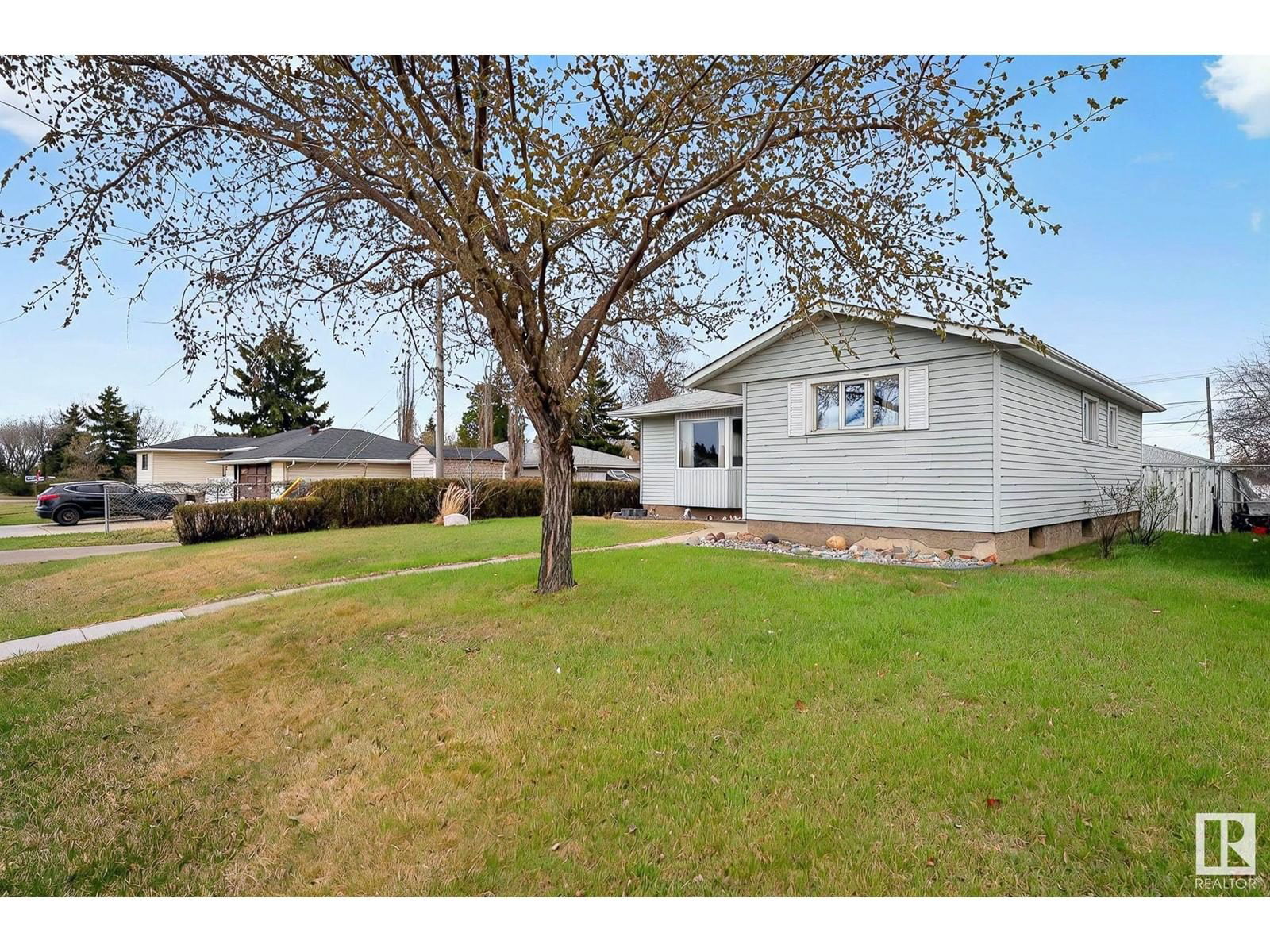 10507 134a Av Edmonton, Alberta