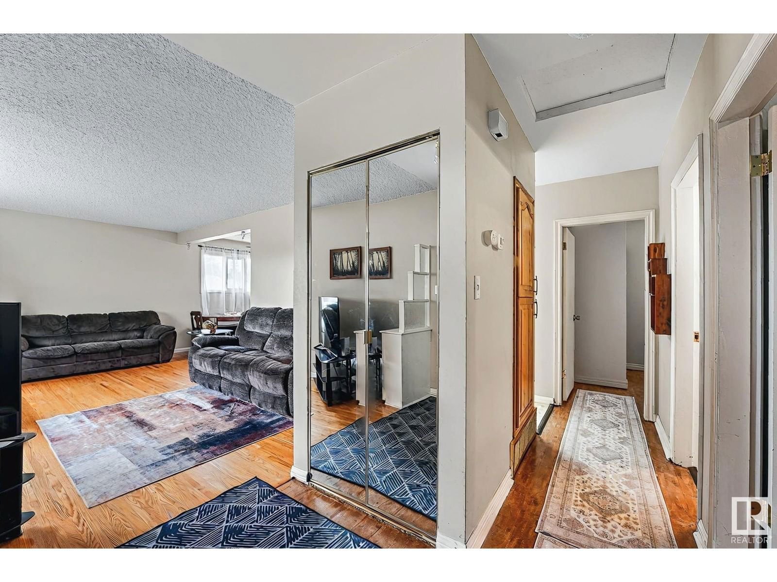 10507 134a Av Edmonton, Alberta