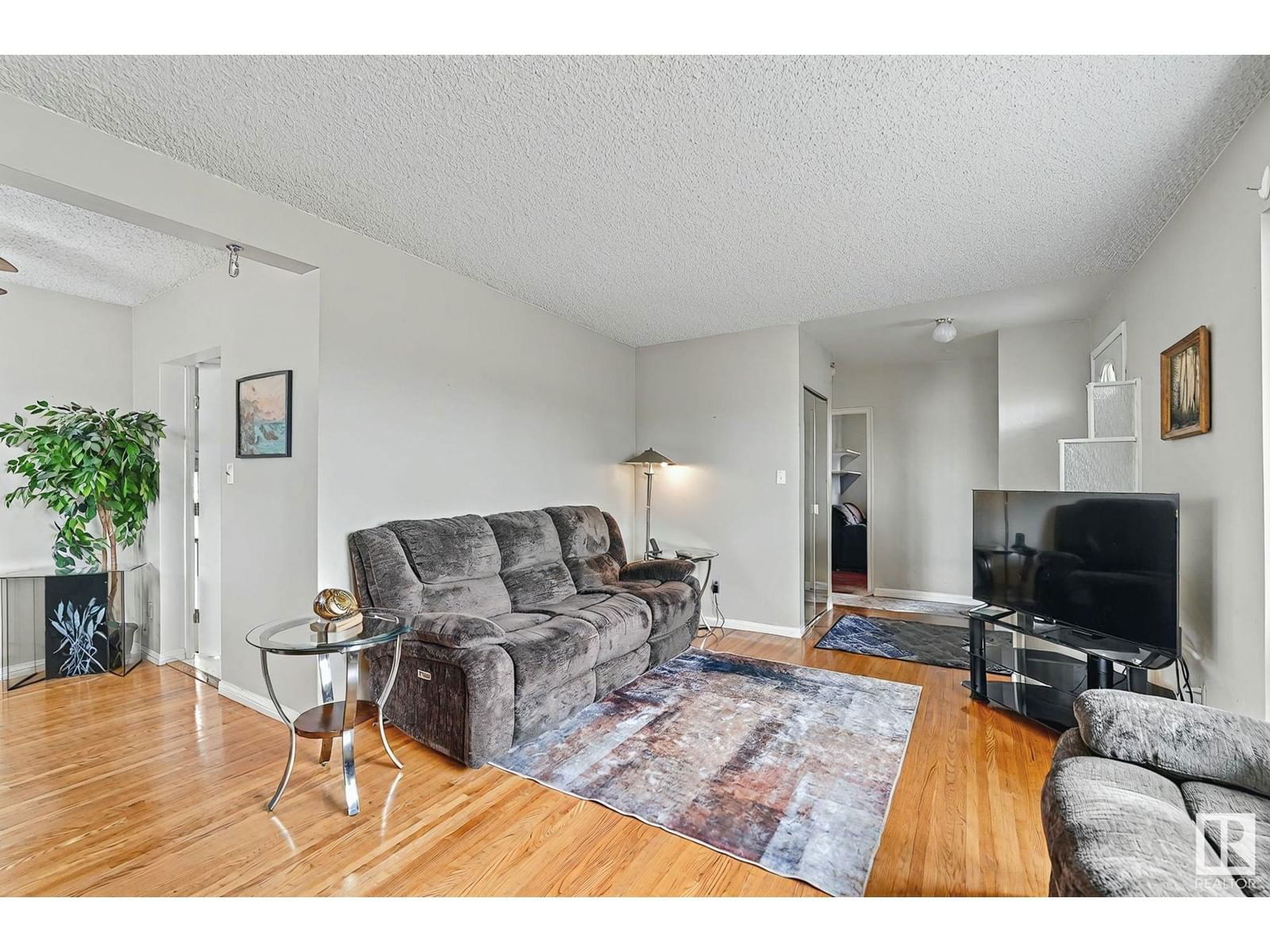 10507 134a Av Edmonton, Alberta