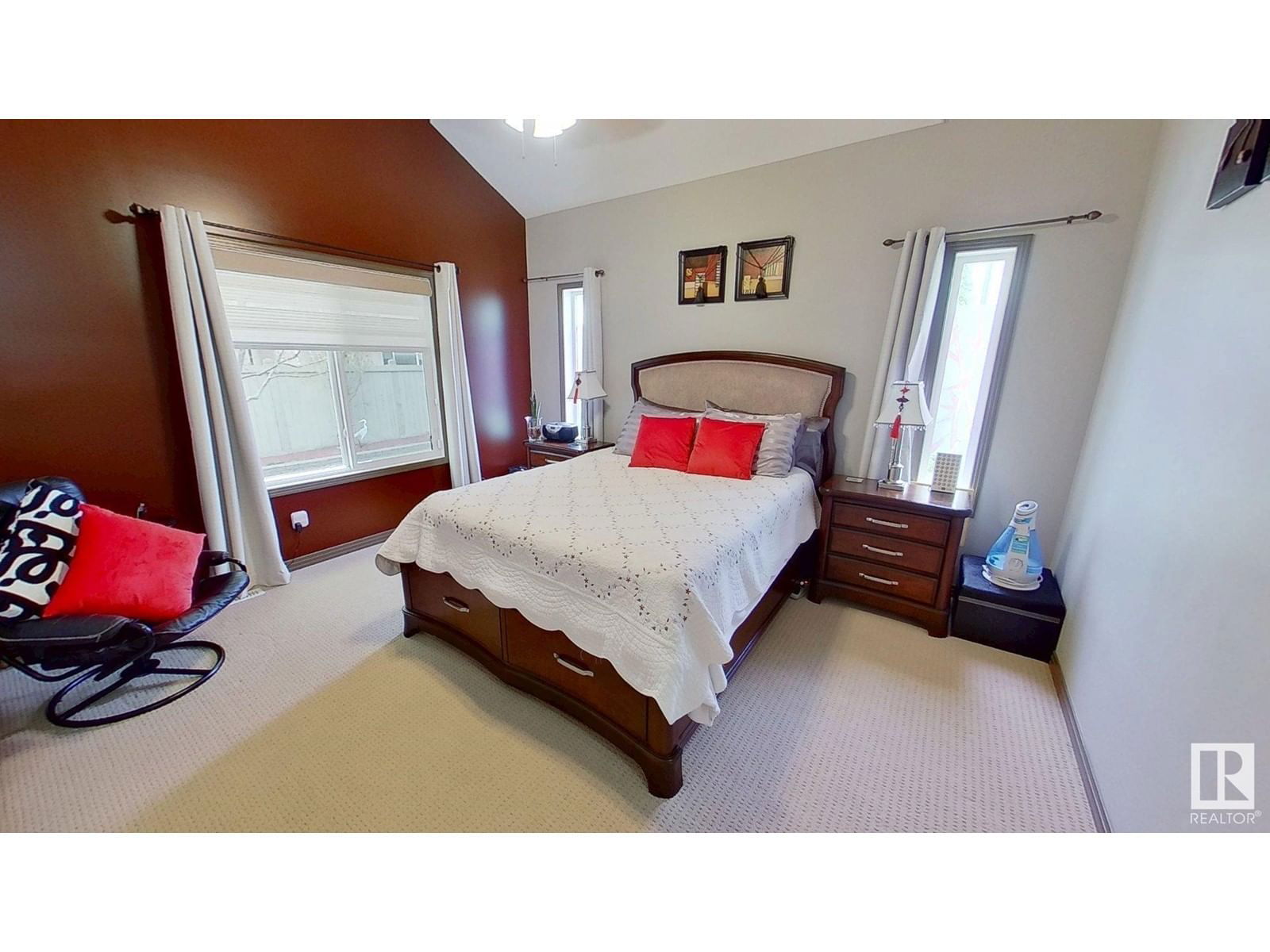 1213 CUNNINGHAM DR Image 12