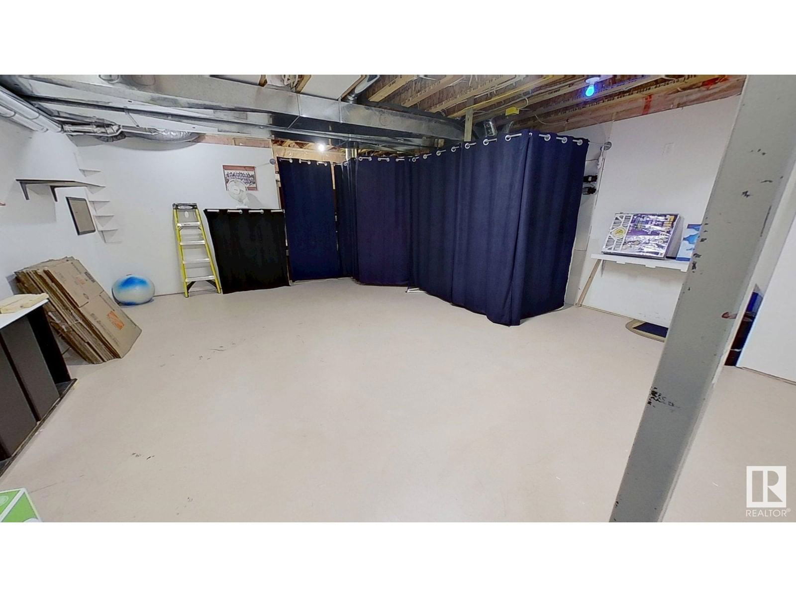 1213 CUNNINGHAM DR Image 24