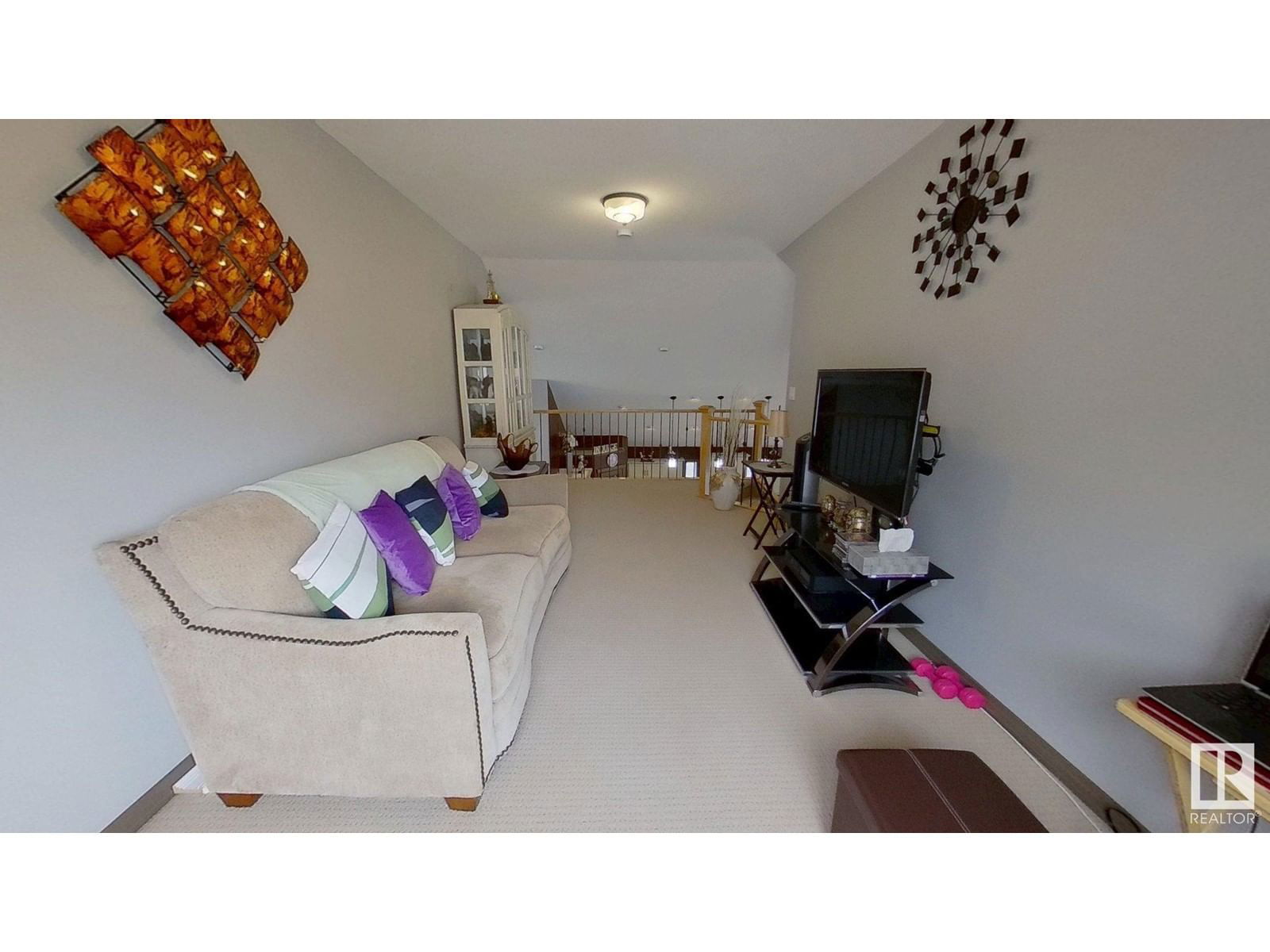 1213 CUNNINGHAM DR Image 3