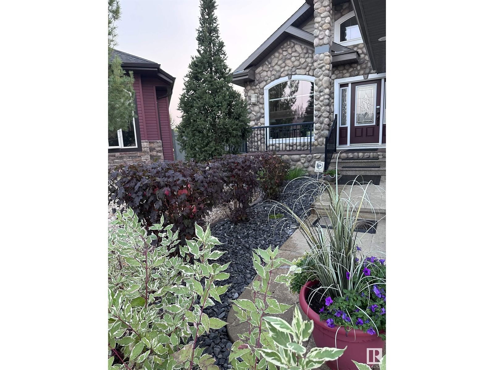 1213 CUNNINGHAM DR Image 36