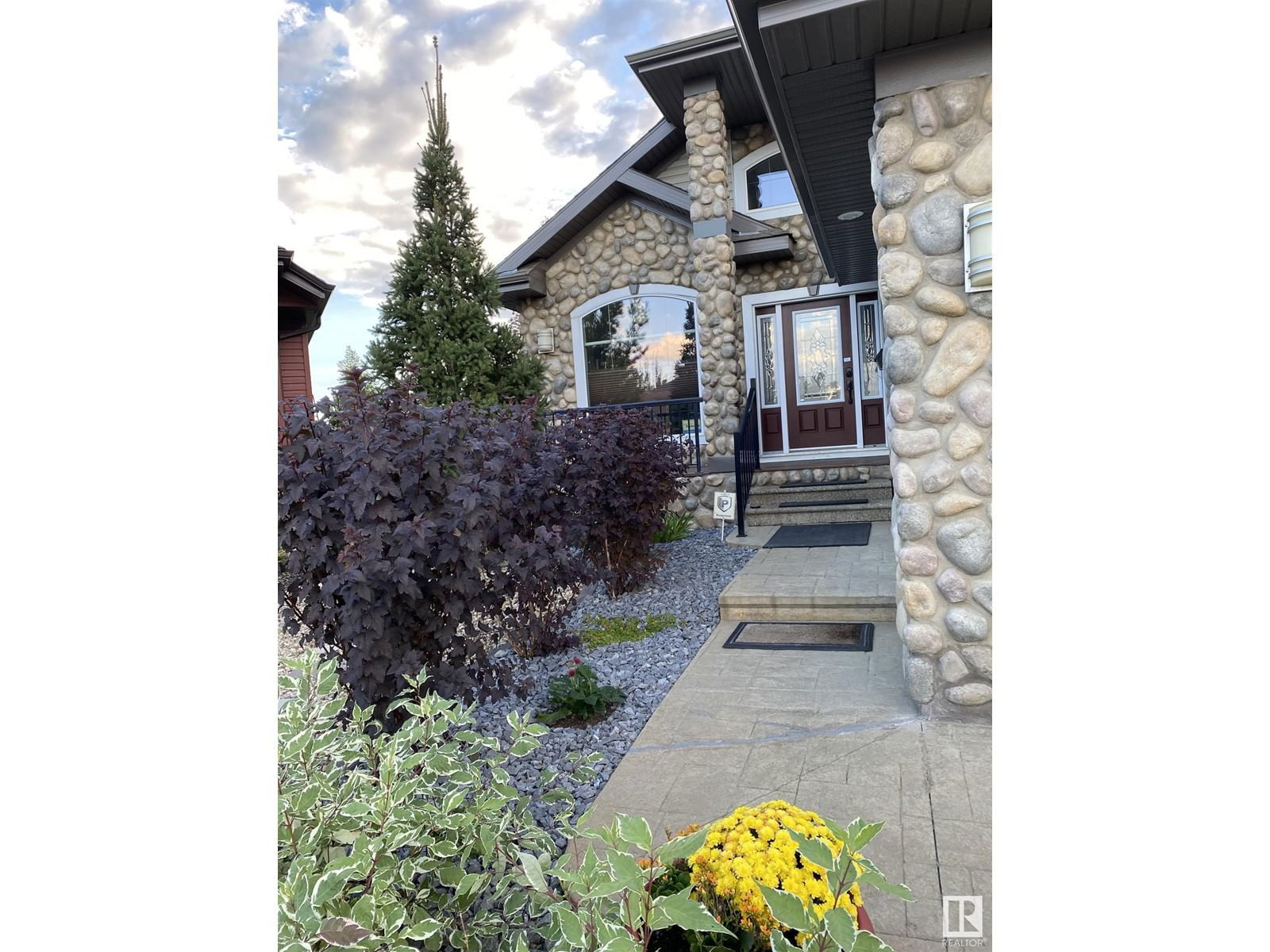 1213 CUNNINGHAM DR Image 45