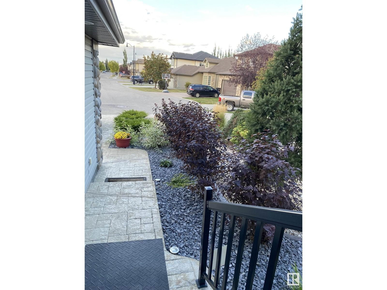 1213 CUNNINGHAM DR Image 46