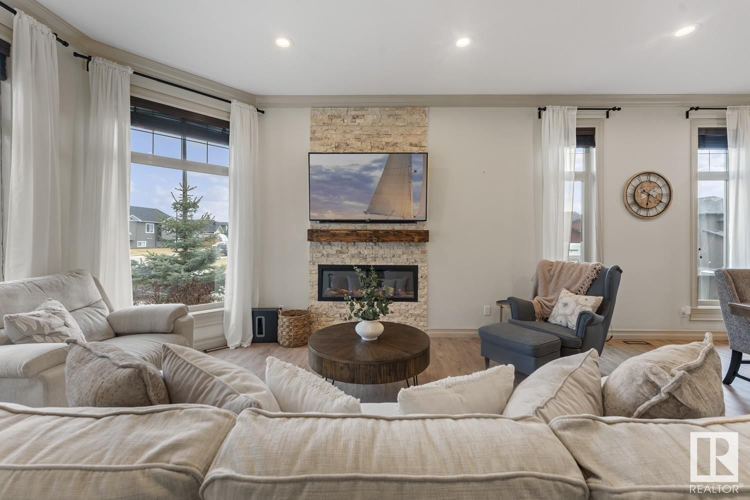 1214 18 AV Image 21