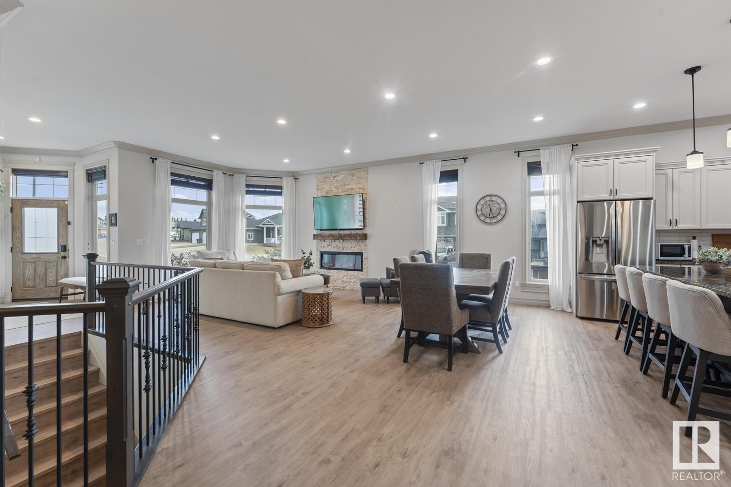 1214 18 AV Image 26