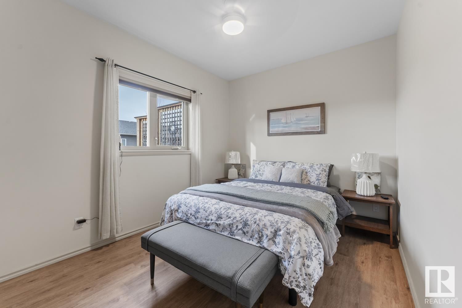 1214 18 AV Image 30