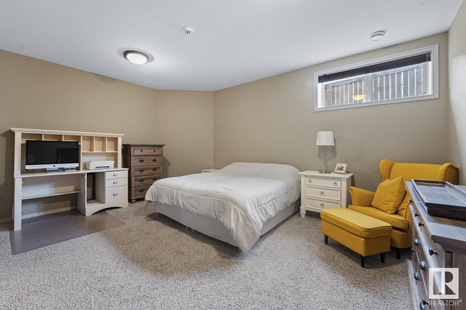 1214 18 AV Image 41