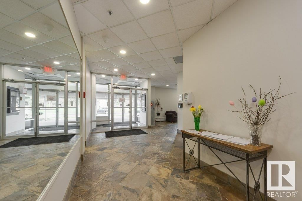 1106 - 8315 105 ST NW Image 32
