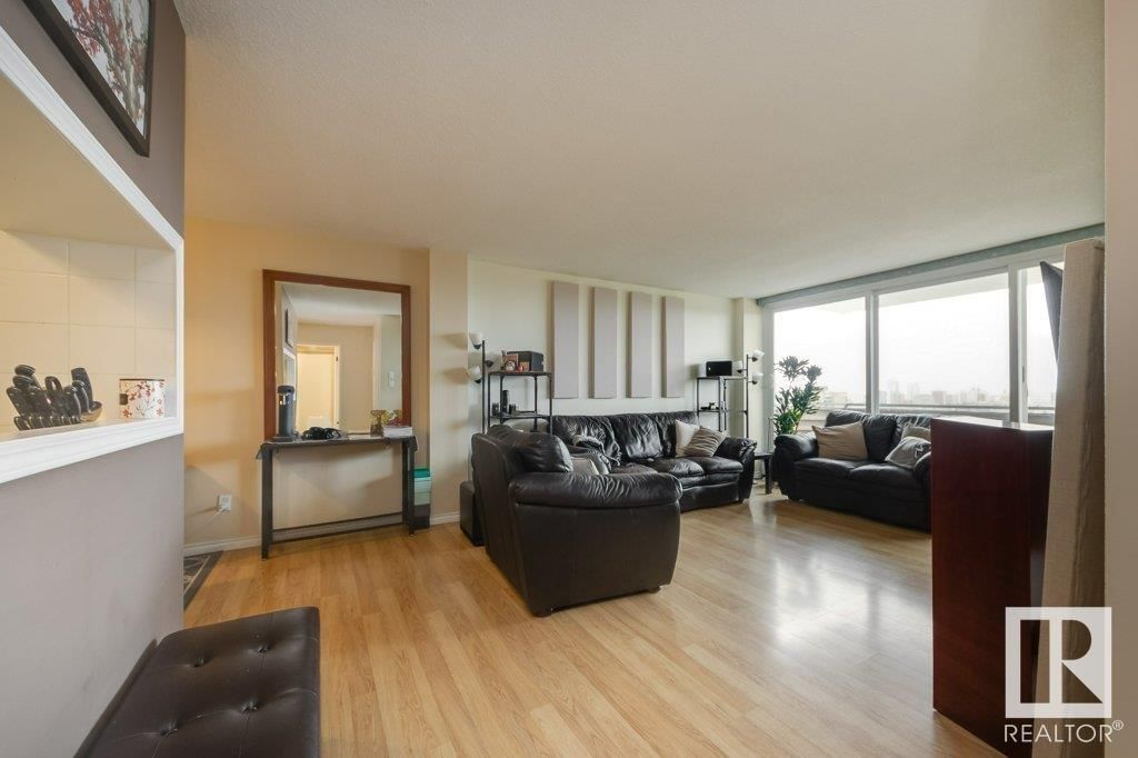 1106 - 8315 105 ST NW Image 4