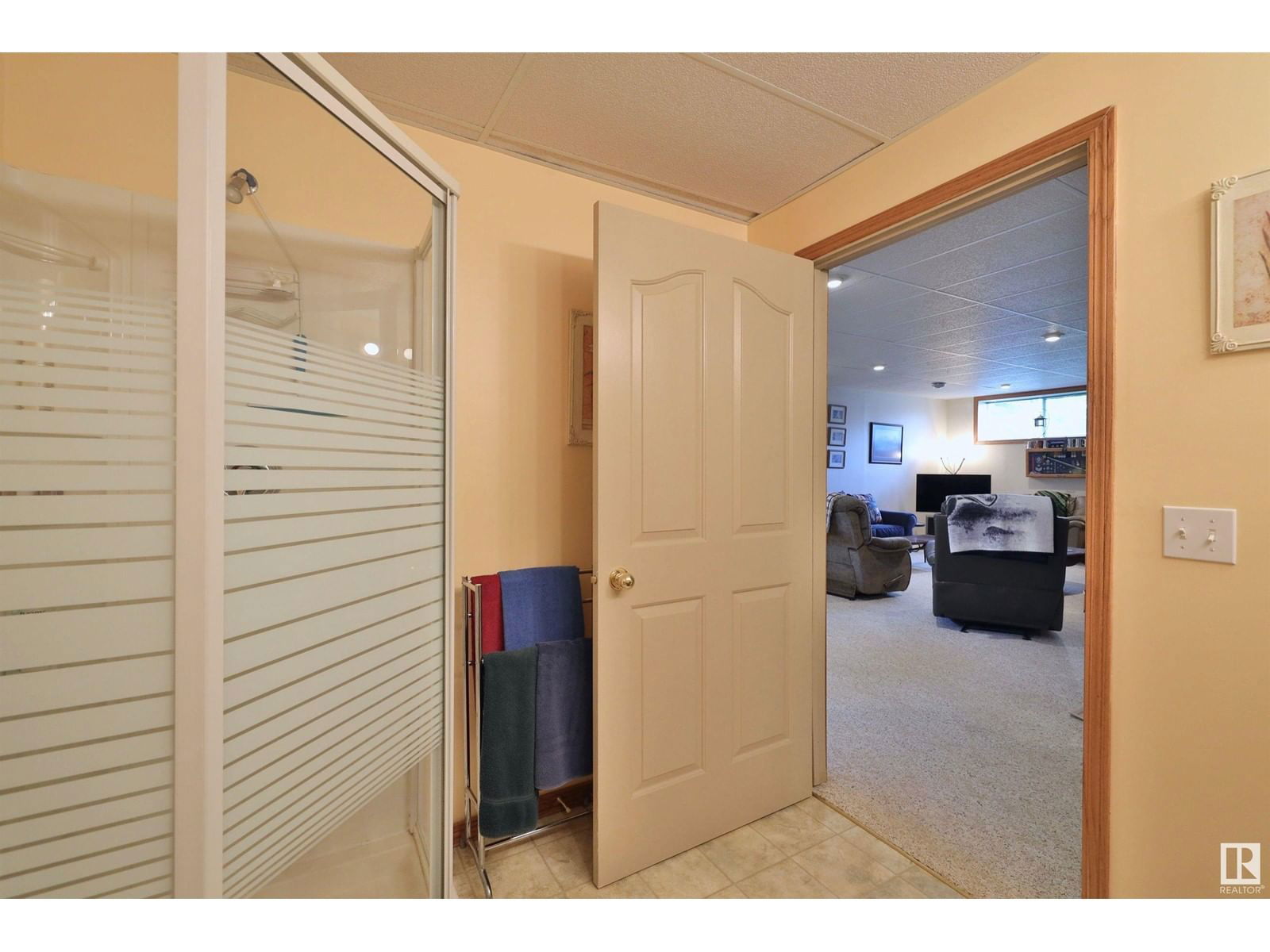5302 32 ST Image 37