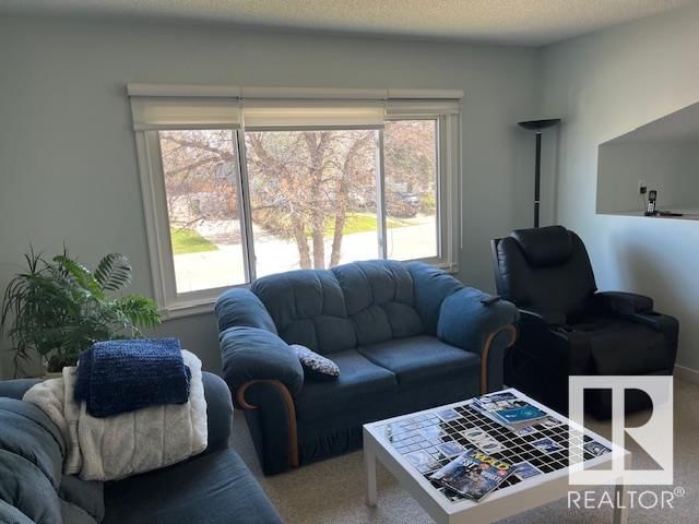 3316 46 ST Image 11