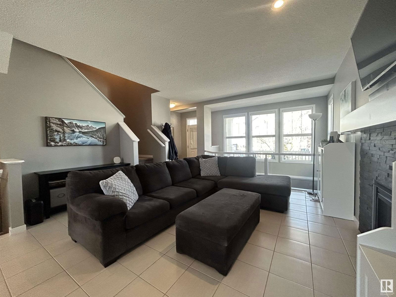 SW - 2227 78 ST Image 8