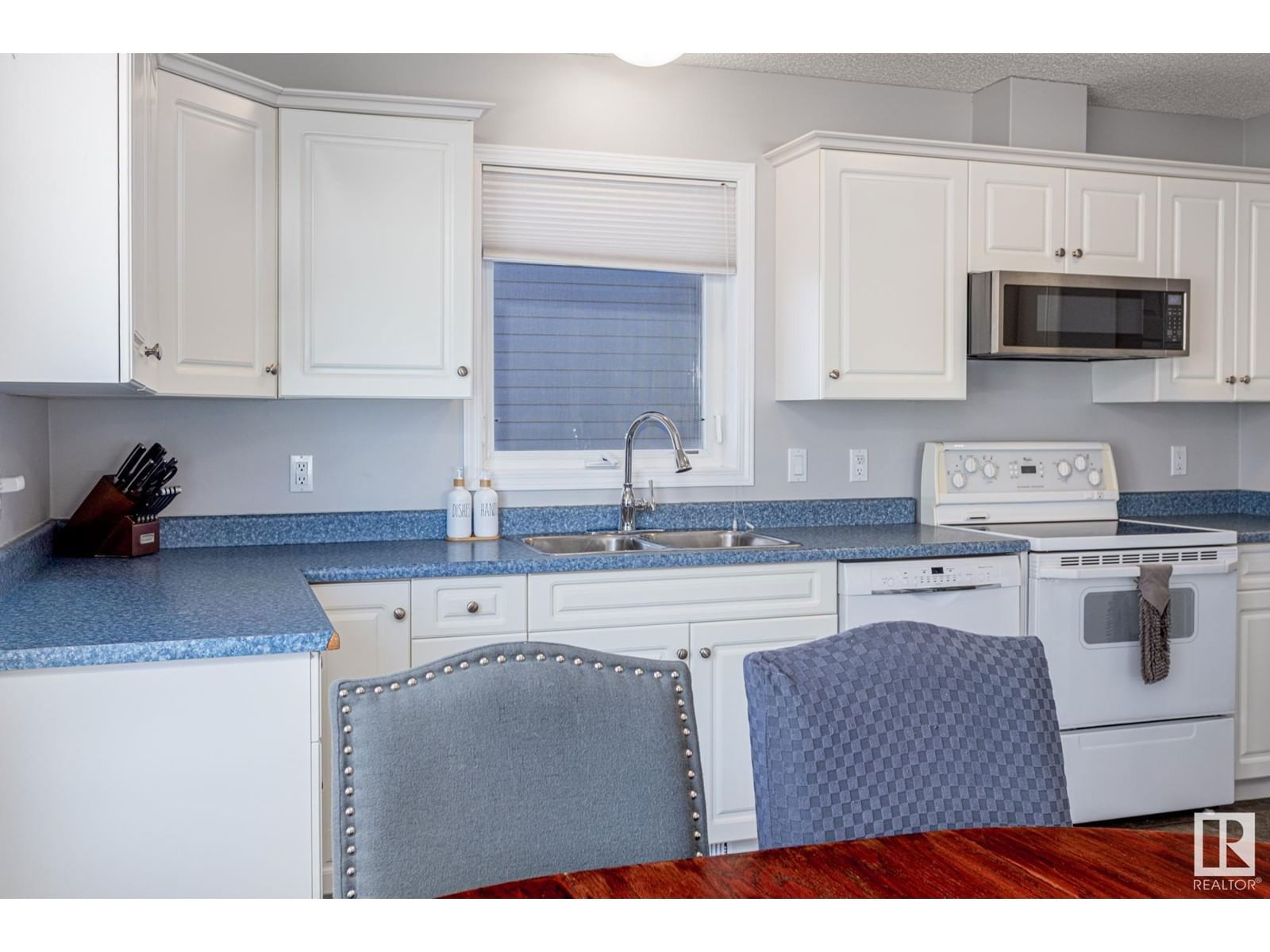430 ST. JOHN ST Image 28