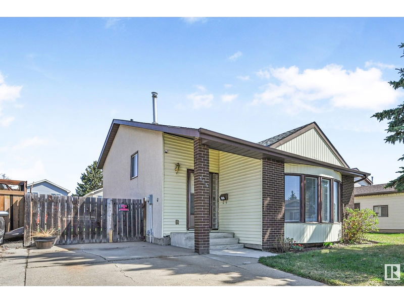 114 Kiniski Cr Edmonton, Alberta