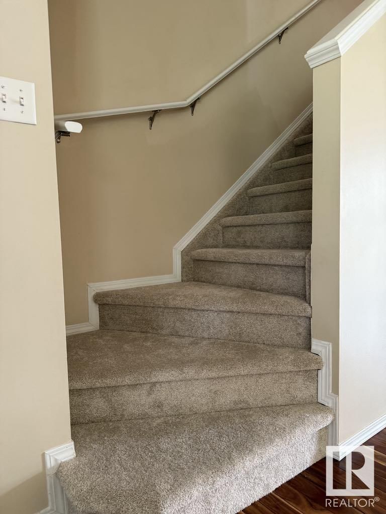 SW - 7113 21 AV Image 8