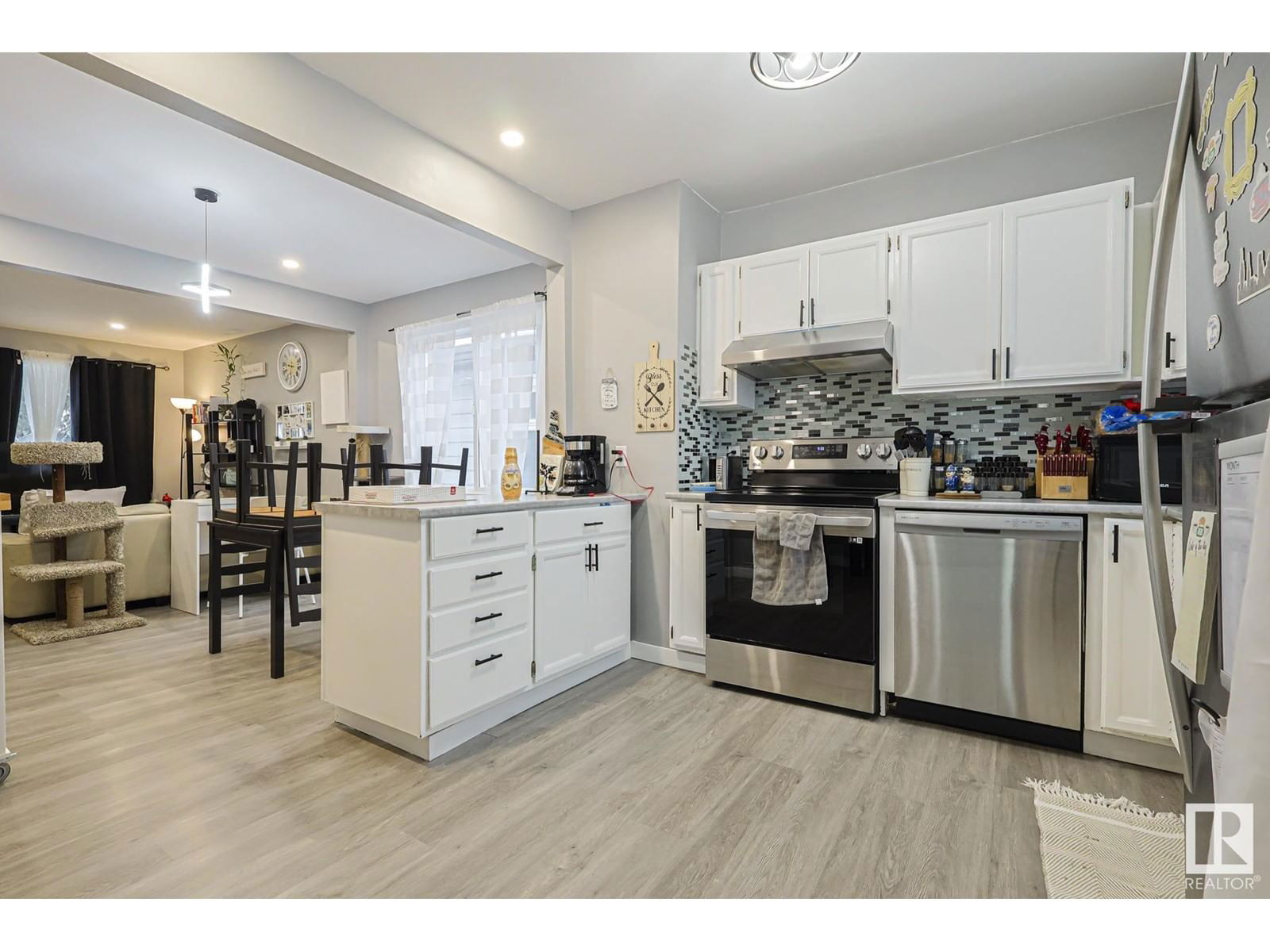 Nw - 11540 83 St Edmonton, Alberta