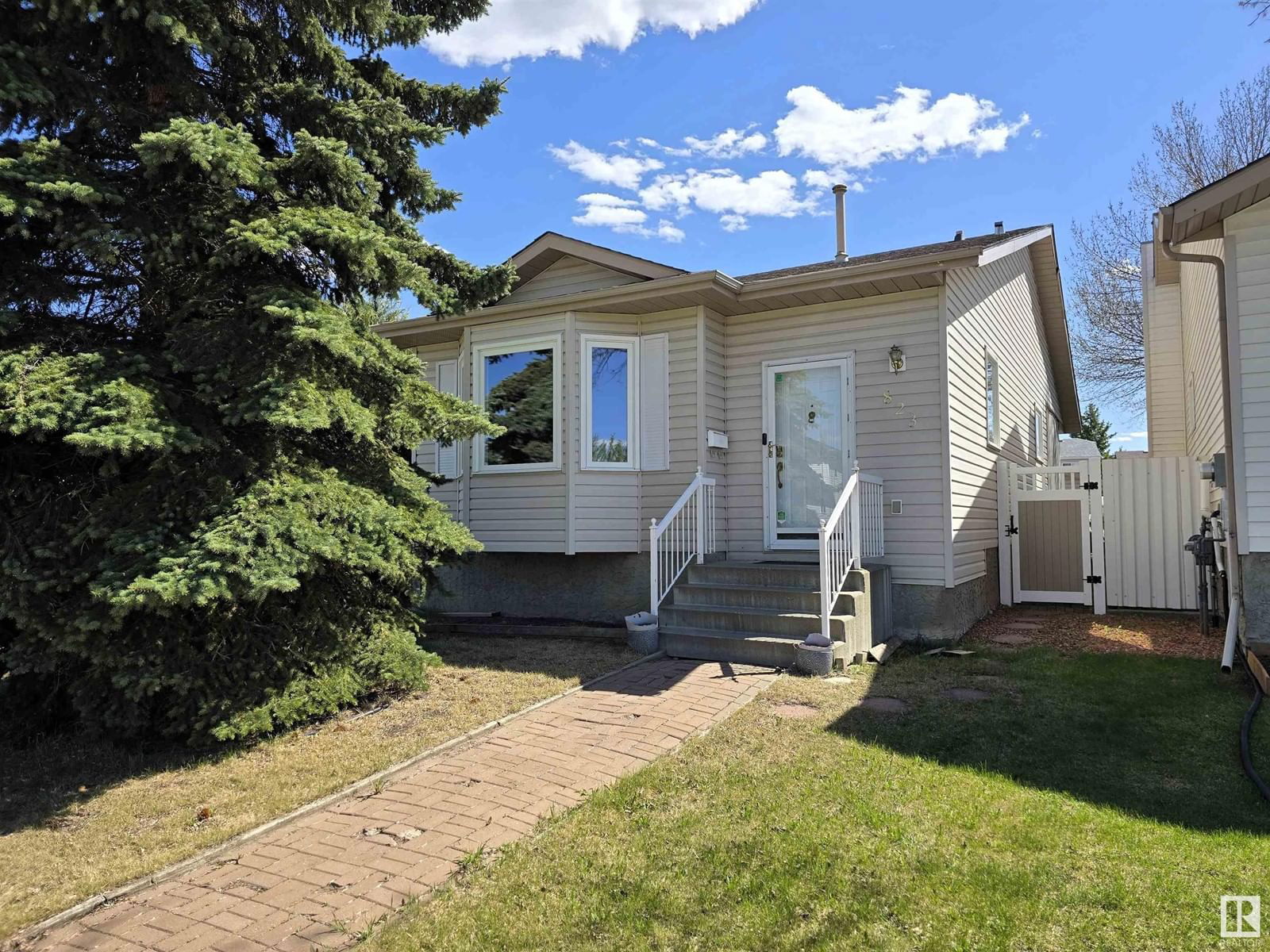 823 JOHNS CL Image 1